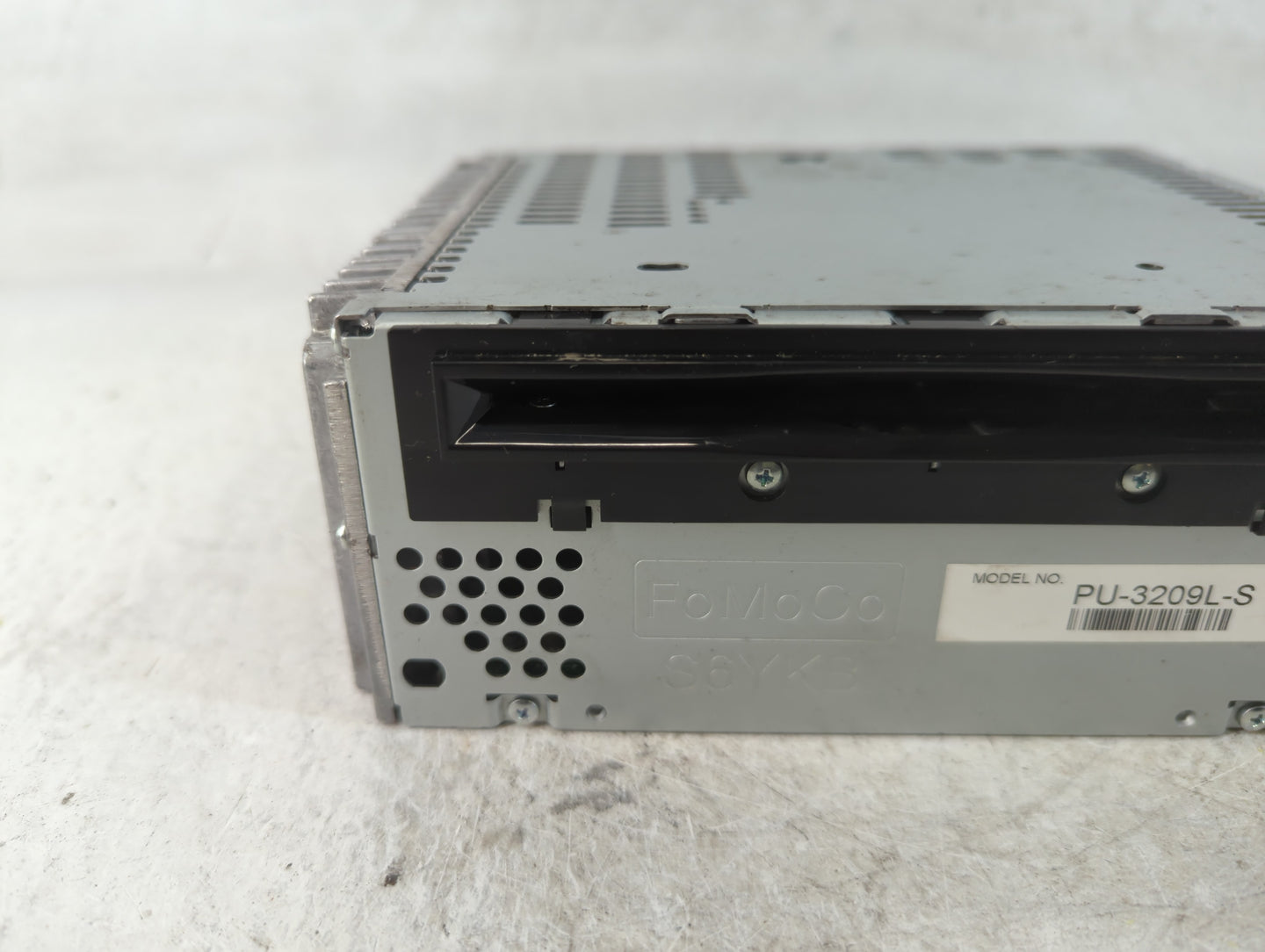2011 Lincoln Mkx Radio AM FM Cd Player Receiver Replacement P/N:BT4T-19C107-FB Fits OEM Used Auto Parts - Oemusedautoparts1.