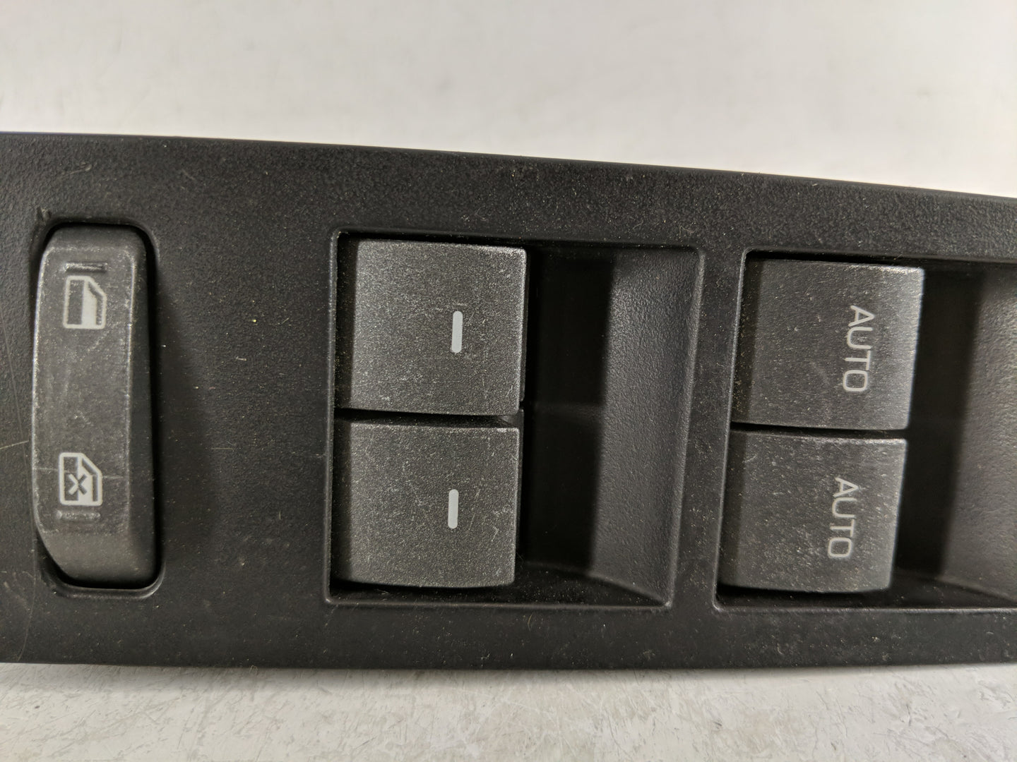 2010-2012 Lincoln Mkz Master Power Window Switch Replacement Driver Side Left P/N:BH6T-14540-AAW Fits Fits 2010 2011 2012 OE
