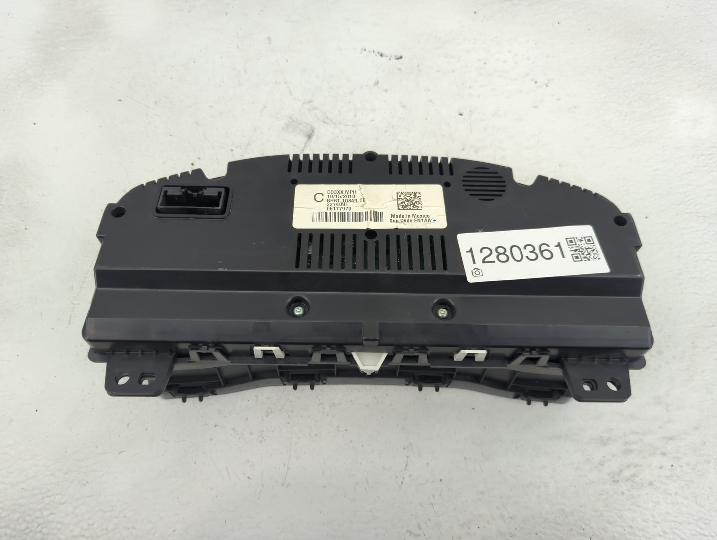 2011 Lincoln Mkz Instrument Cluster Speedometer Gauges P/N:BH6T-10849-CD Fits OEM Used Auto Parts - Oemusedautoparts1.com