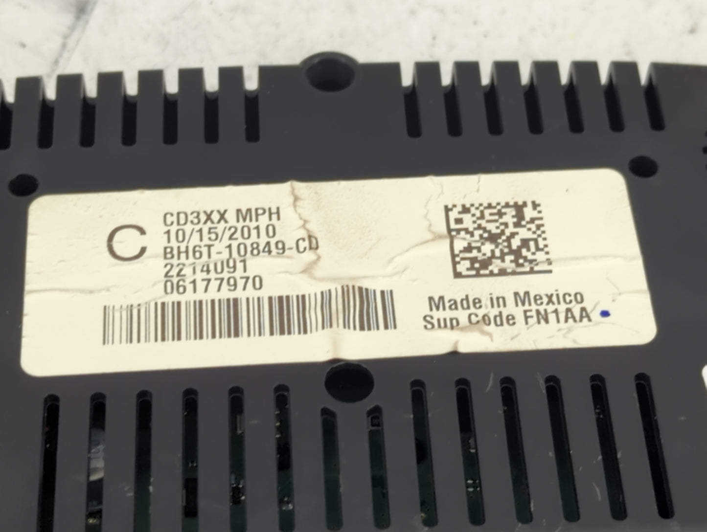 2011 Lincoln Mkz Instrument Cluster Speedometer Gauges P/N:BH6T-10849-CD Fits OEM Used Auto Parts - Oemusedautoparts1.com