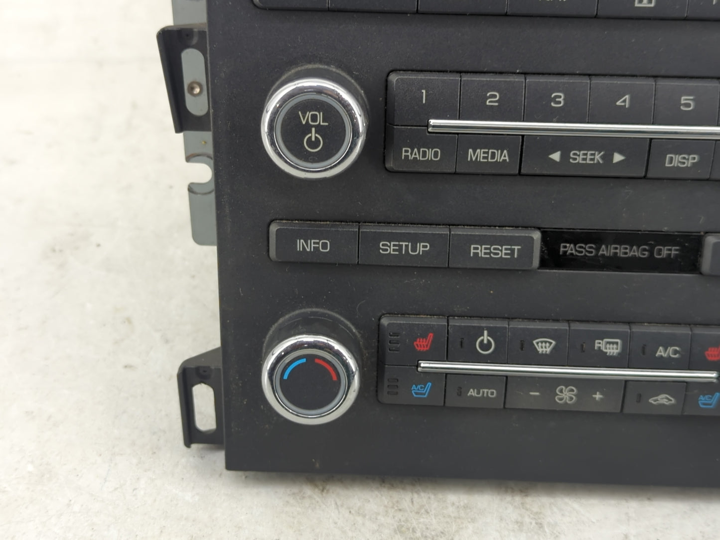 2011-2012 Lincoln Mkz Radio AM FM Cd Player Receiver Replacement P/N:BH6T 19C156BB Fits Fits 2011 2012 OEM Used Auto Parts -