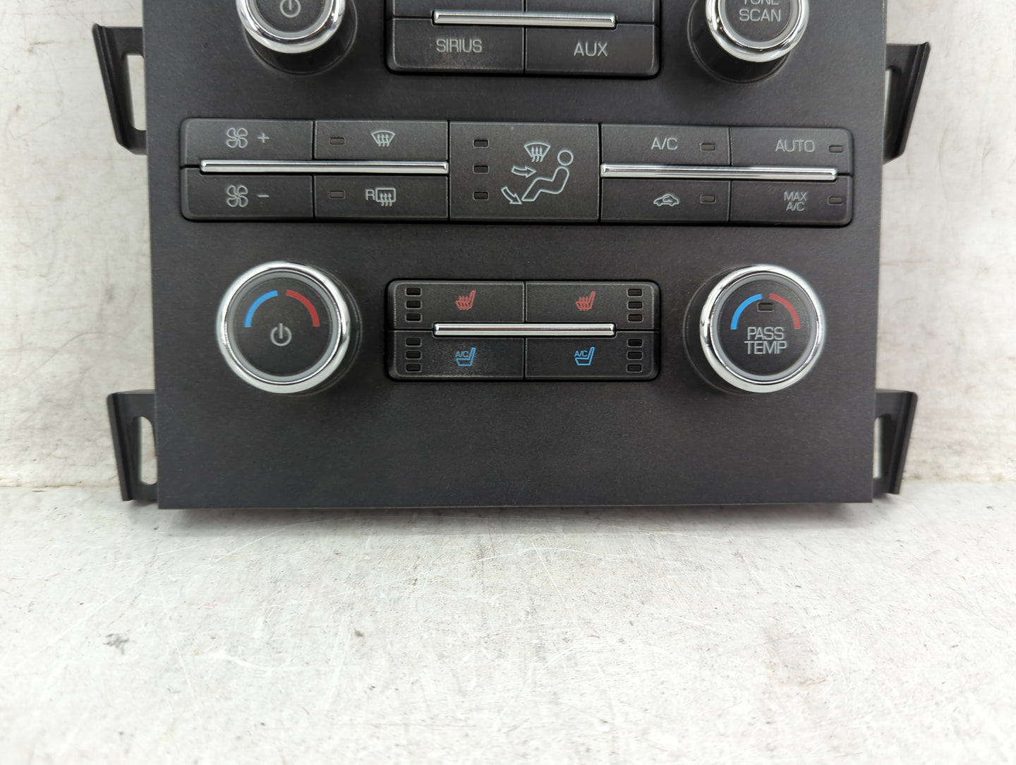 2011-2012 Lincoln Mkz Radio AM FM Cd Player Receiver Replacement P/N:BH6T-18A802-GA Fits Fits 2011 2012 OEM Used Auto Parts 