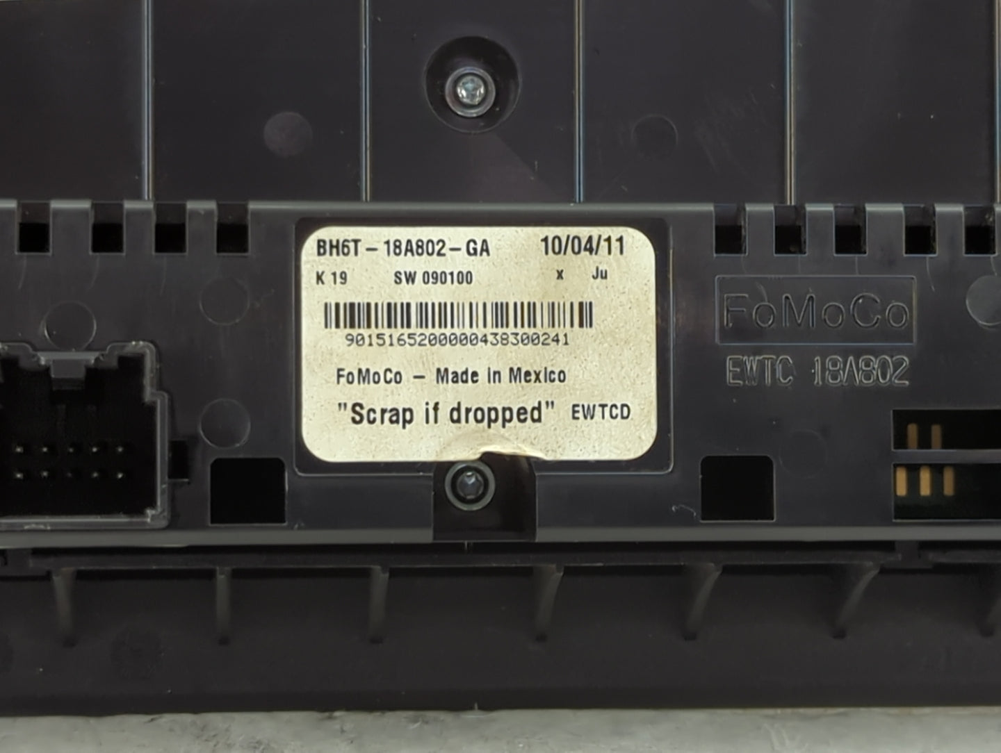 2011-2012 Lincoln Mkz Radio AM FM Cd Player Receiver Replacement P/N:BH6T-18A802-GA Fits Fits 2011 2012 OEM Used Auto Parts 