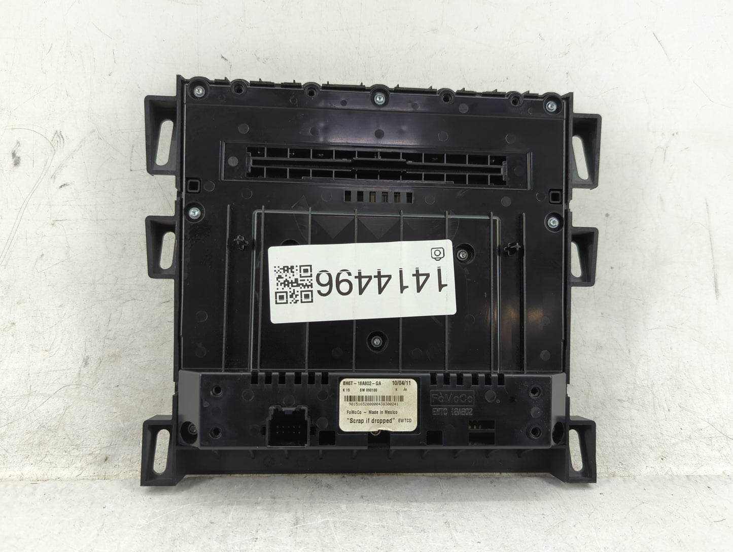 2011-2012 Lincoln Mkz Radio AM FM Cd Player Receiver Replacement P/N:BH6T-18A802-GA Fits Fits 2011 2012 OEM Used Auto Parts 
