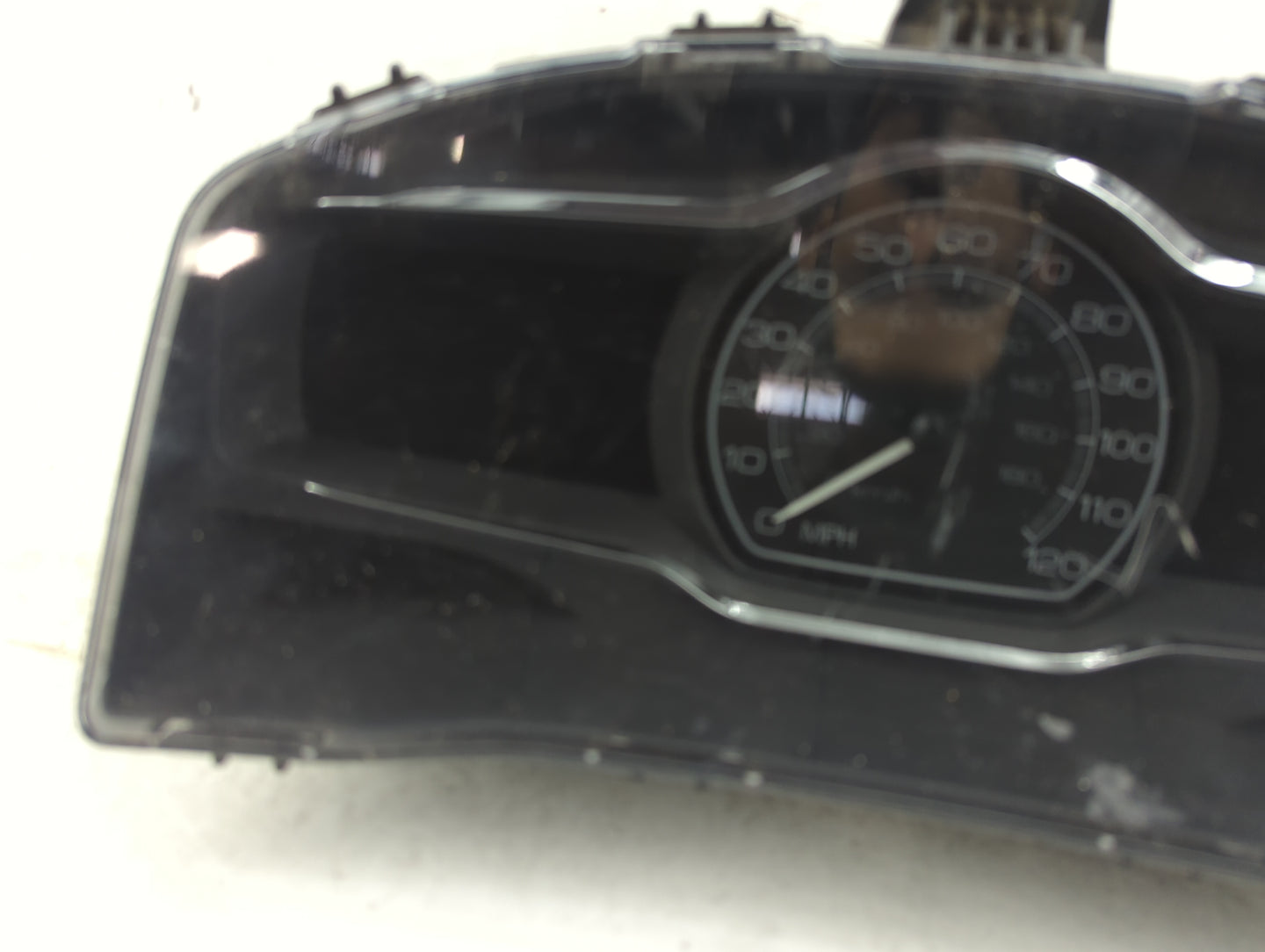 2011 Lincoln Mkz Instrument Cluster Speedometer Gauges P/N:BH6T-10849-CD 05069953 Fits OEM Used Auto Parts - Oemusedautopart