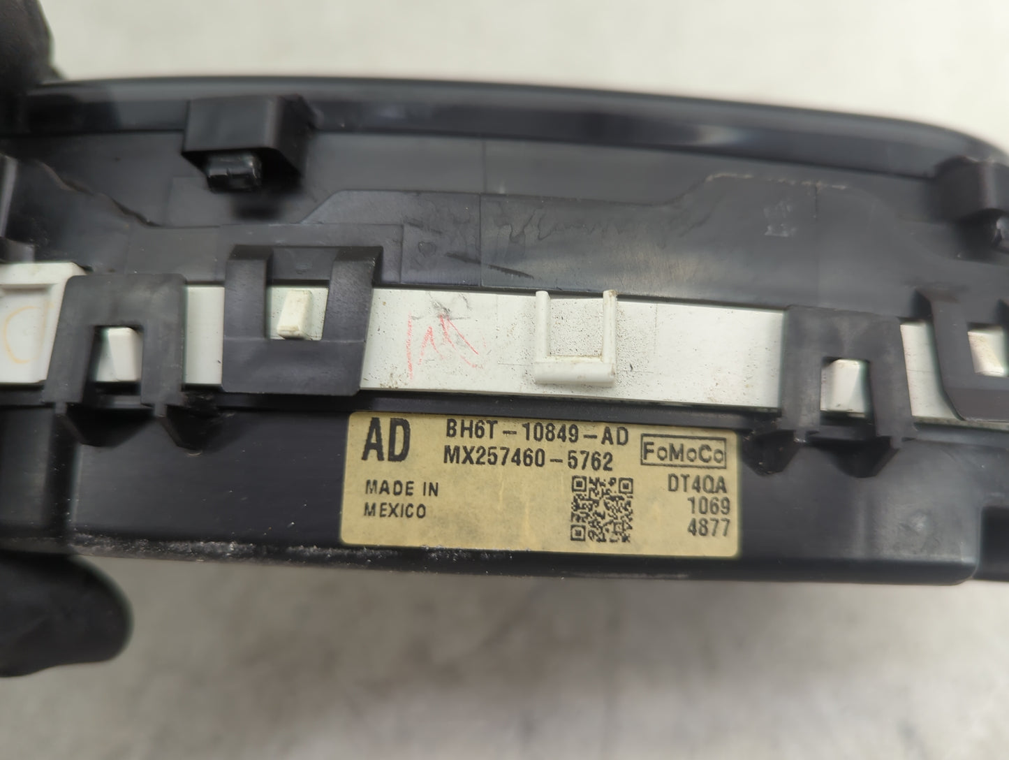 2011-2012 Lincoln Mkz Instrument Cluster Speedometer Gauges P/N:BH6T-10849-AD BH6T-10849 Miles: Fits Fits 2011 2012 OEM Used