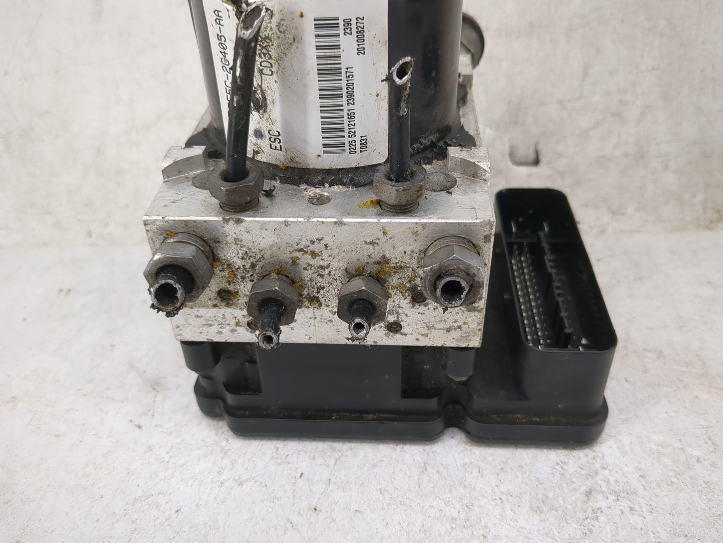 2011-2012 Lincoln Mkz ABS Pump Control Module Replacement P/N:BE5C-2C405-AA Fits Fits 2011 2012 OEM Used Auto Parts - Oemuse