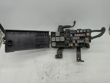 2011-2012 Lincoln Mkz Fusebox Fuse Box Panel Relay Module P/N:BH6T-14290-B Fits Fits 2010 2011 2012 OEM Used Auto Parts