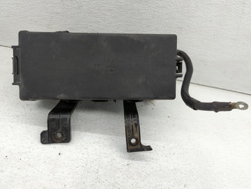 2011-2012 Lincoln Mkz Fusebox Fuse Box Panel Relay Module P/N:BH6T-14290-B Fits Fits 2010 2011 2012 OEM Used Auto Parts - Oe