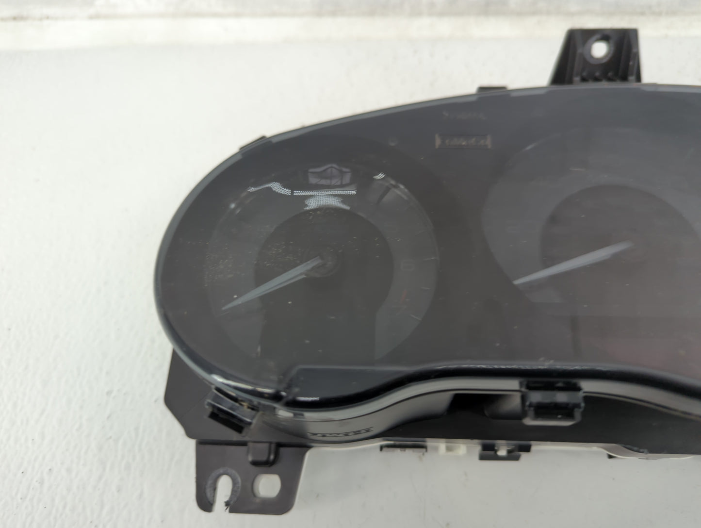 2011-2012 Lincoln Mkz Instrument Cluster Speedometer Gauges P/N:BH6T-10849-AD Fits Fits 2011 2012 OEM Used Auto Parts - Oemu