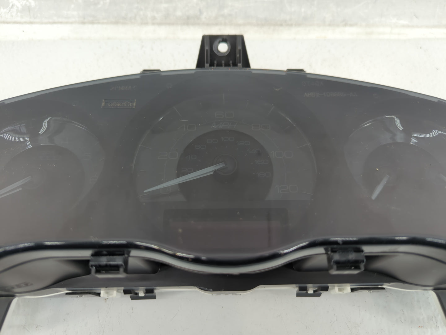 2011-2012 Lincoln Mkz Instrument Cluster Speedometer Gauges P/N:BH6T-10849-AD Fits Fits 2011 2012 OEM Used Auto Parts - Oemu