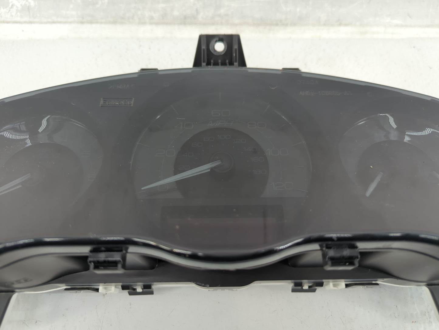 2011-2012 Lincoln Mkz Instrument Cluster Speedometer Gauges P/N:BH6T-10849-AD Fits Fits 2011 2012 OEM Used Auto Parts - Oemu