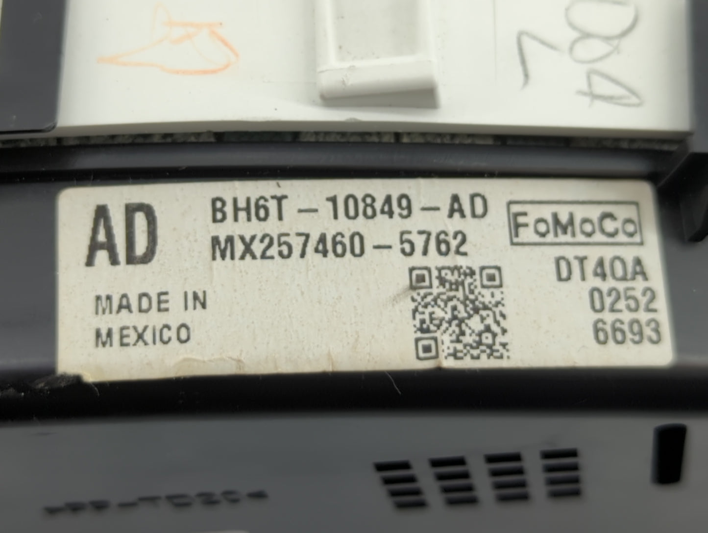 2011-2012 Lincoln Mkz Instrument Cluster Speedometer Gauges P/N:BH6T-10849-AD Fits Fits 2011 2012 OEM Used Auto Parts - Oemu