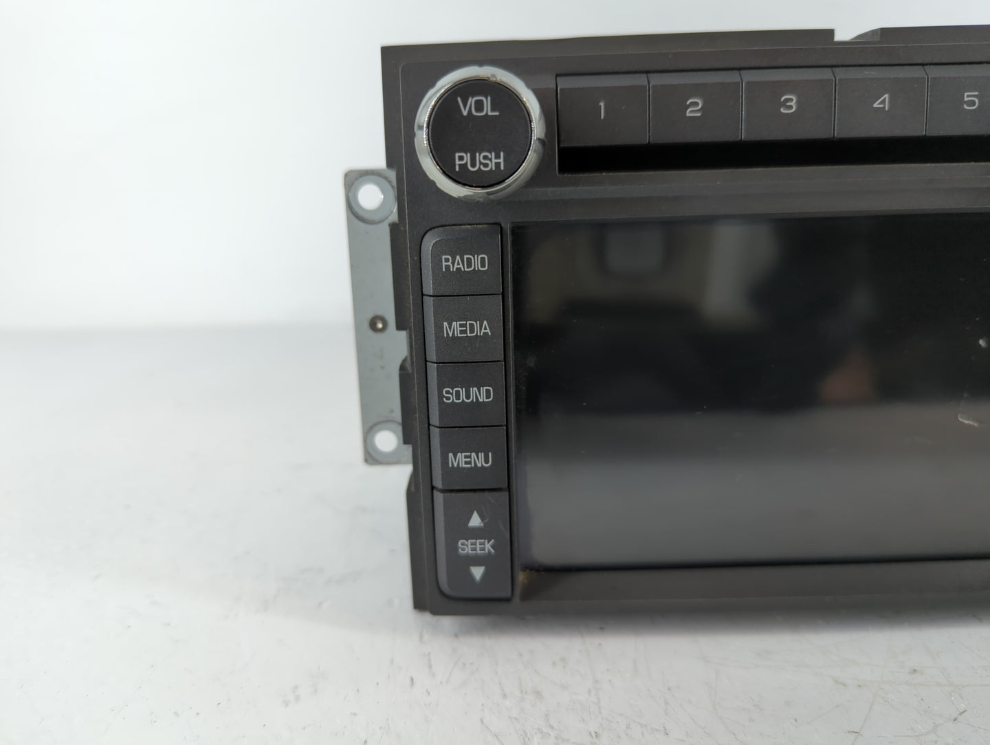 2011 Lincoln Navigator Radio AM FM Cd Player Receiver Replacement P/N:BL7T-18K931 BB Fits OEM Used Auto Parts - Oemusedautop
