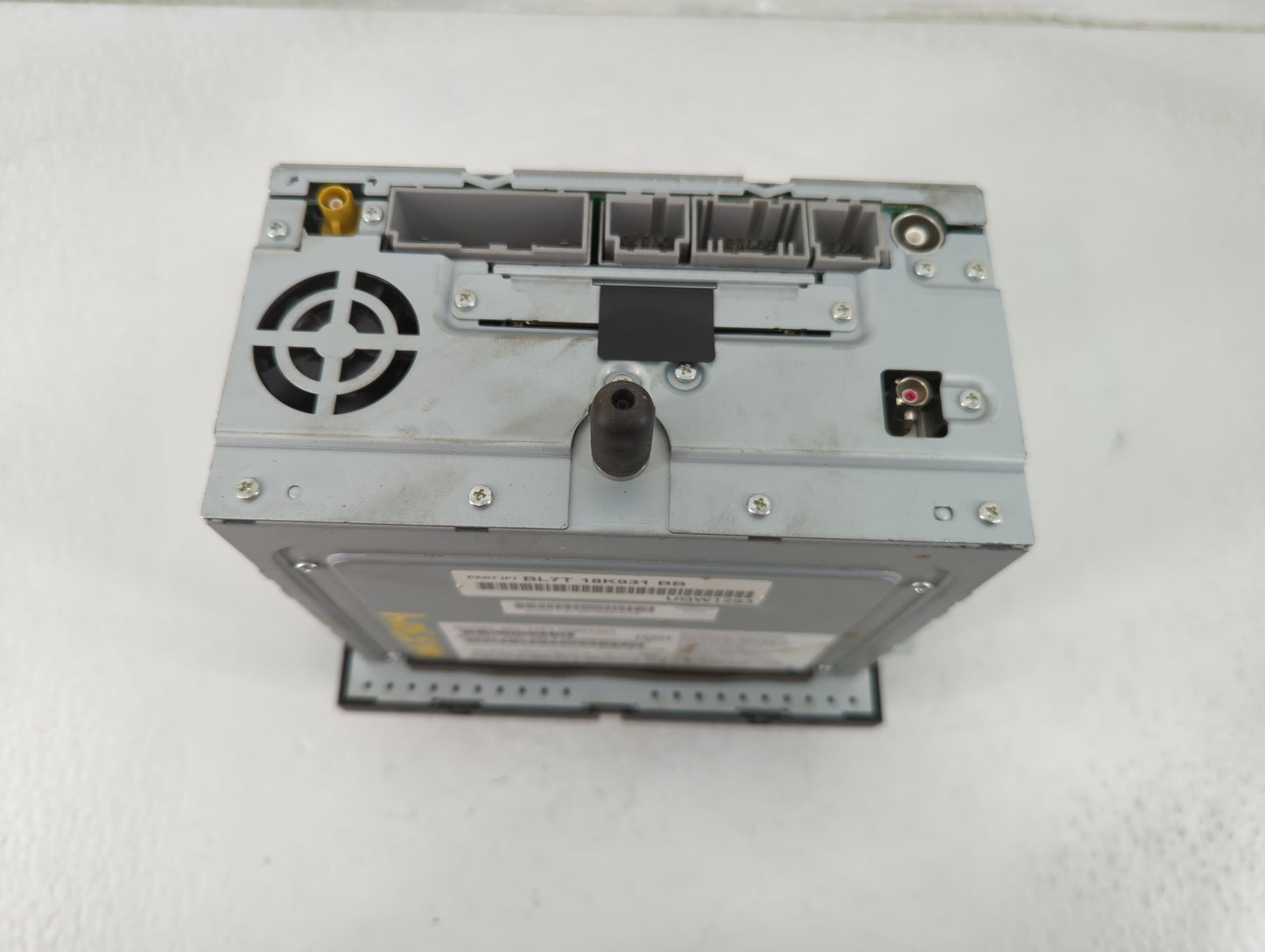 2011 Lincoln Navigator Radio AM FM Cd Player Receiver Replacement P/N:BL7T-18K931-BB Fits OEM Used Auto Parts - Oemusedautop