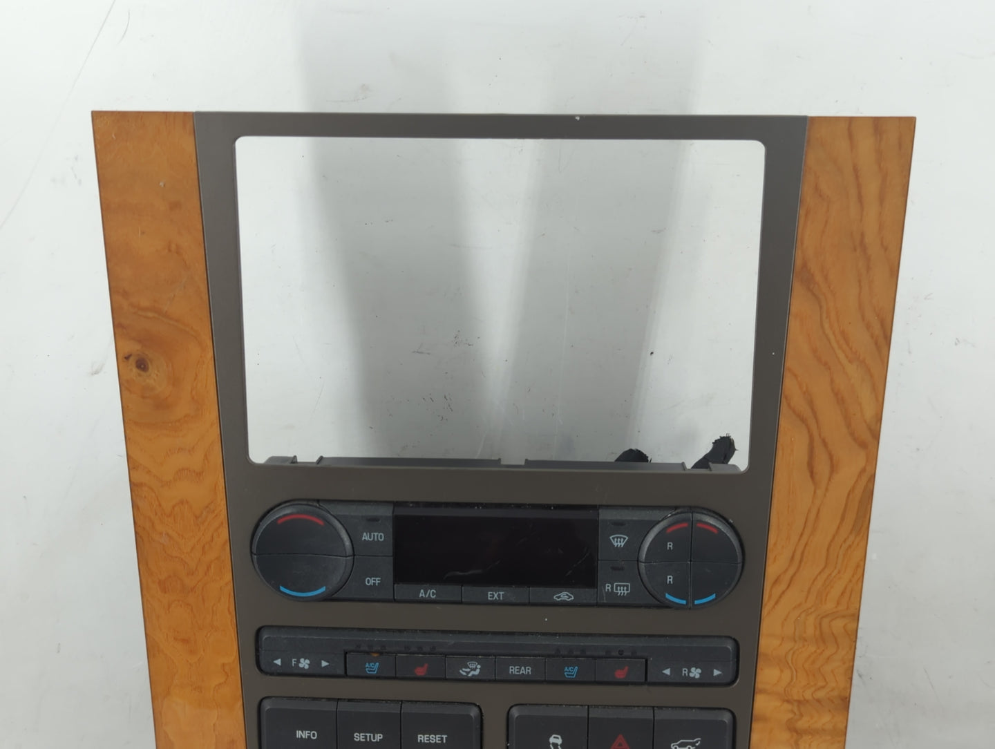 2011 Lincoln Navigator Climate Control Module Temperature AC/Heater Replacement Fits OEM Used Auto Parts - Oemusedautoparts1