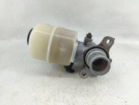 2011-2014 Lincoln Navigator Brake Master Cylinder - Oemusedautoparts1.com