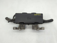 2011 Lincoln Navigator Fusebox Fuse Box Panel Relay Module P/N:9L1T14A003AA 9L1T-14A003-AA Fits OEM Used Auto Parts - Oemuse