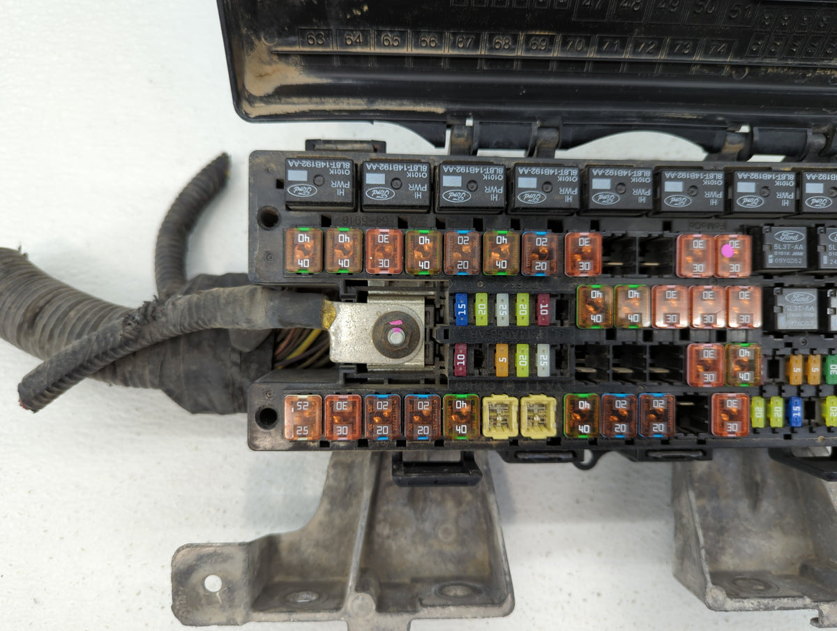 2011 Lincoln Navigator Fusebox Fuse Box Panel Relay Module P/N:9L1T14A003AA 9L1T-14A003-AA Fits Fits 2009 2010 2012 2013 201