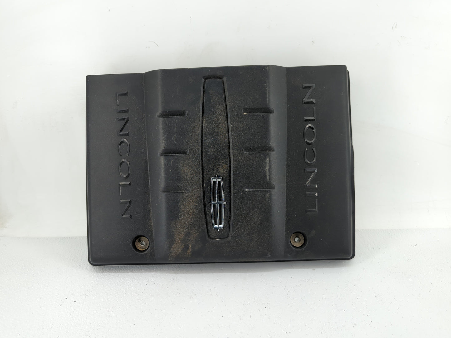 2011 Lincoln Navigator Engine Cover - Oemusedautoparts1.com