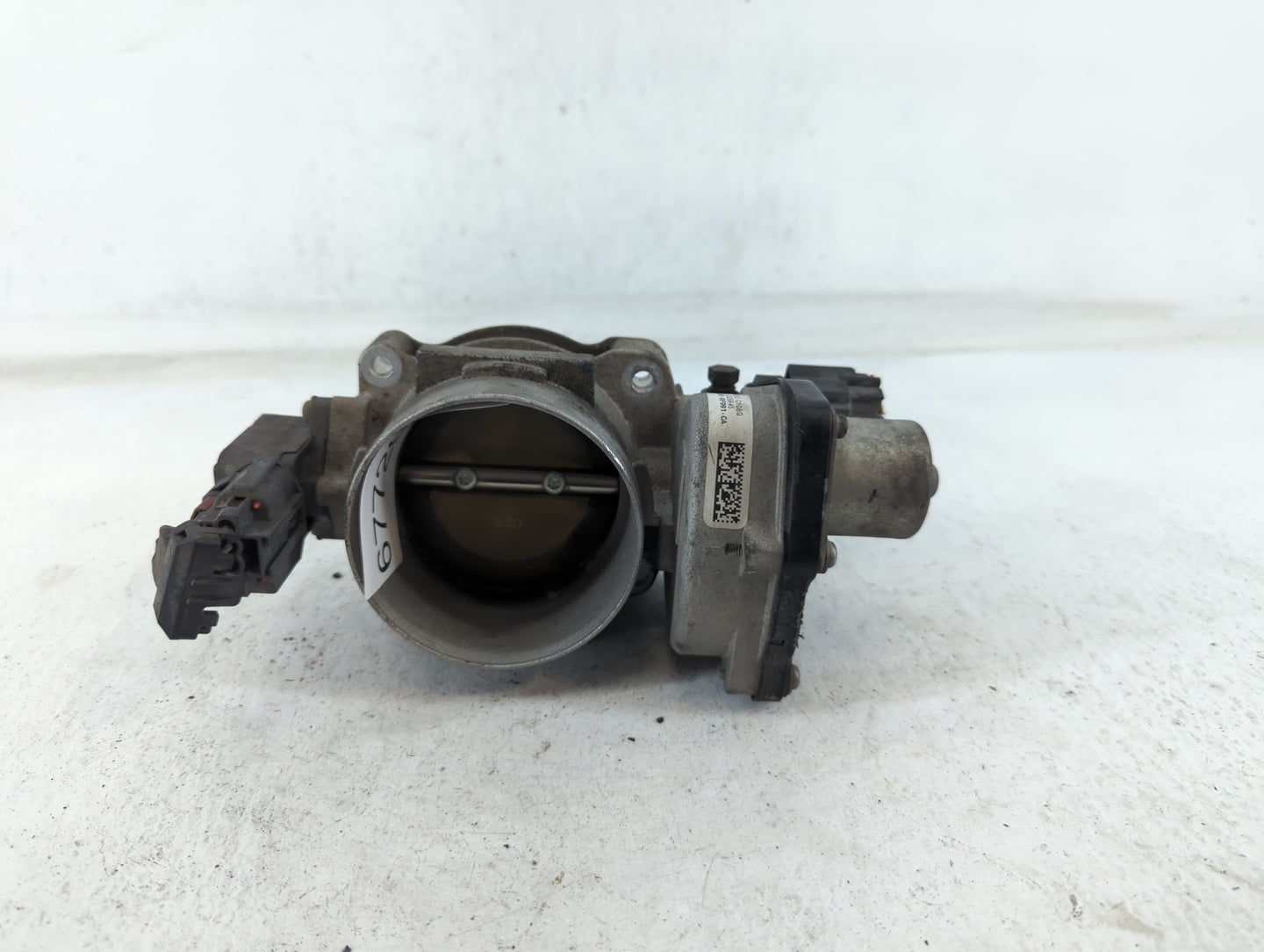 2011-2014 Lincoln Navigator Throttle Body P/N:10293 C108Q 8L3E-9F991-CA Fits Fits 2010 2011 2012 2013 2014 OEM Used Auto Par