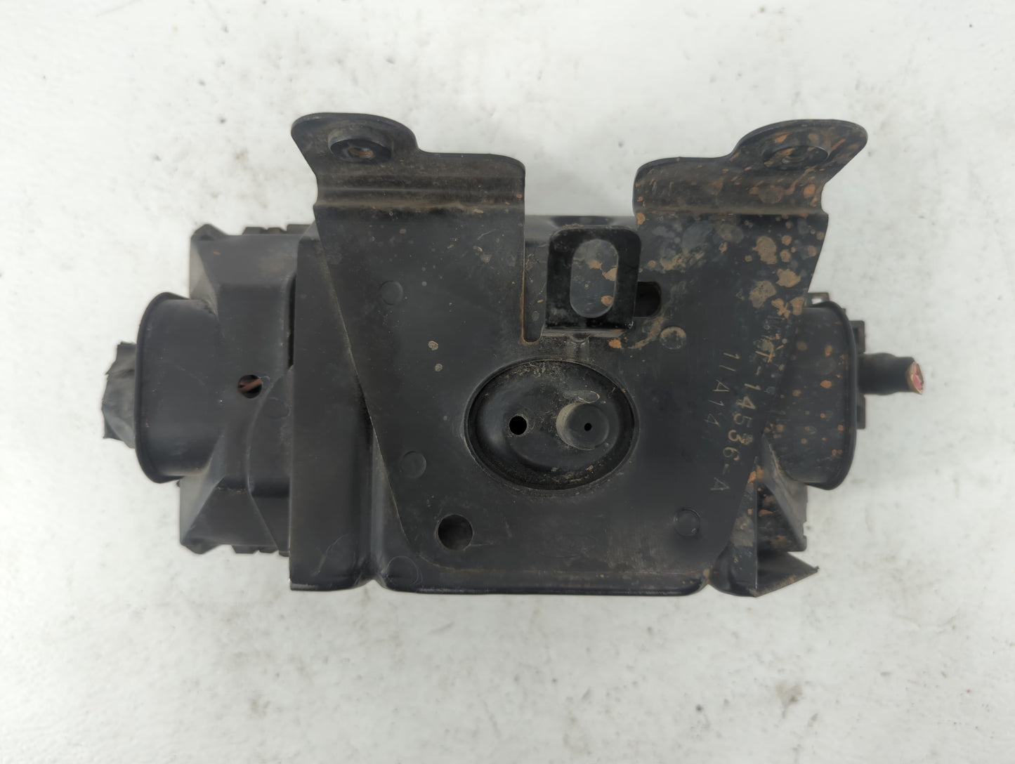 2011 Lincoln Town Car Fusebox Fuse Box Panel Relay Module P/N:4L3T-14A003 Fits OEM Used Auto Parts - Oemusedautoparts1.com