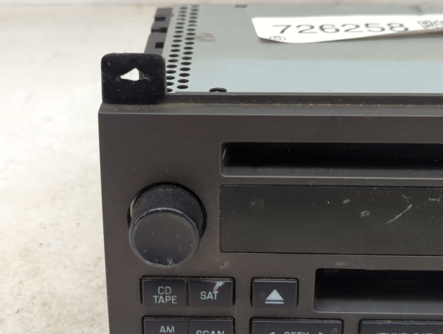 2008-2011 Lincoln Town Car Radio AM FM Cd Player Receiver Replacement P/N:8W1T-18C868-AA Fits Fits 2008 2009 2010 2011 OEM U