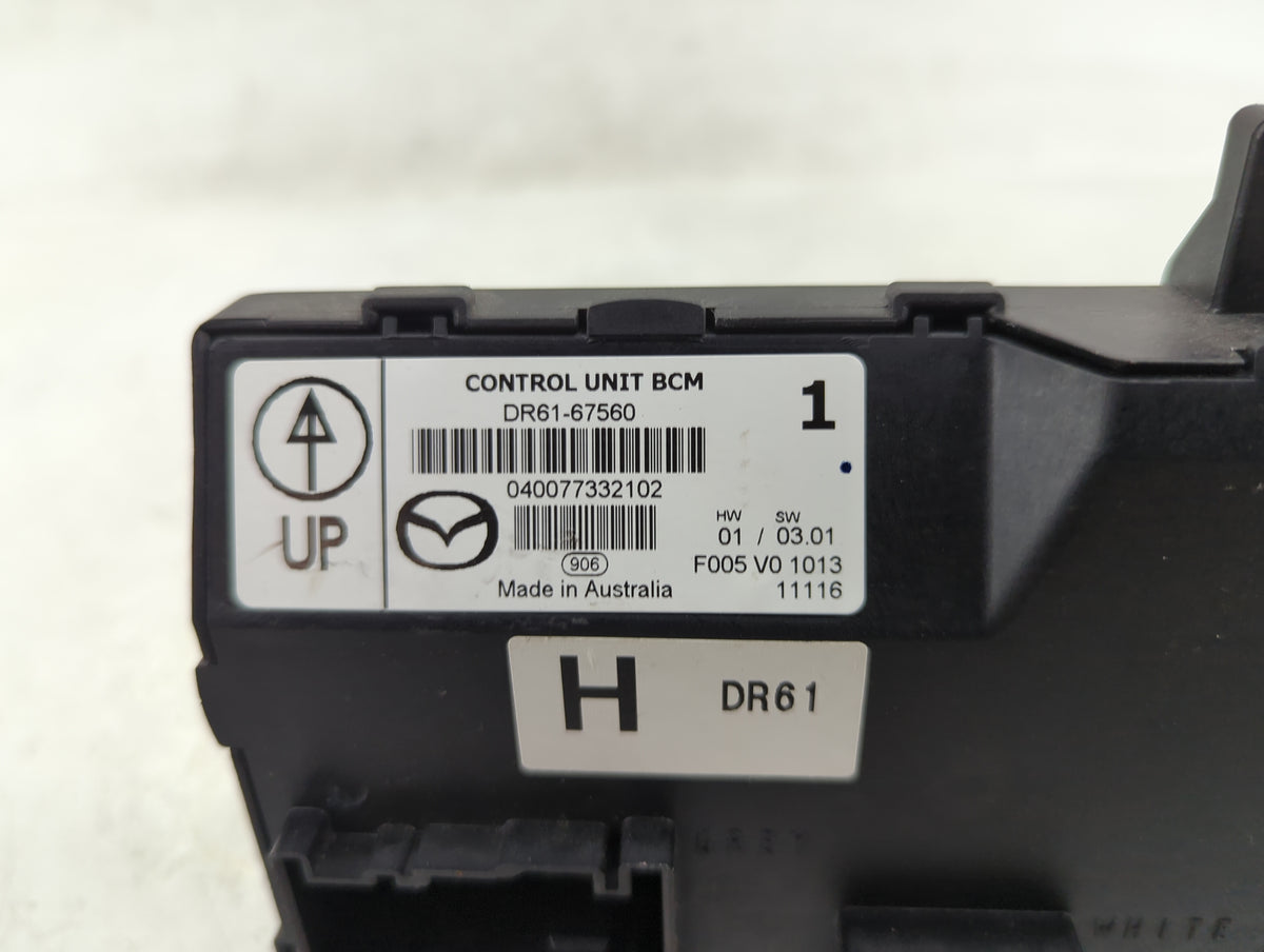 2011-2014 Mazda 2 Body Control Module Bcm Inner Cabin Fuse Box - Oemusedautoparts1.com