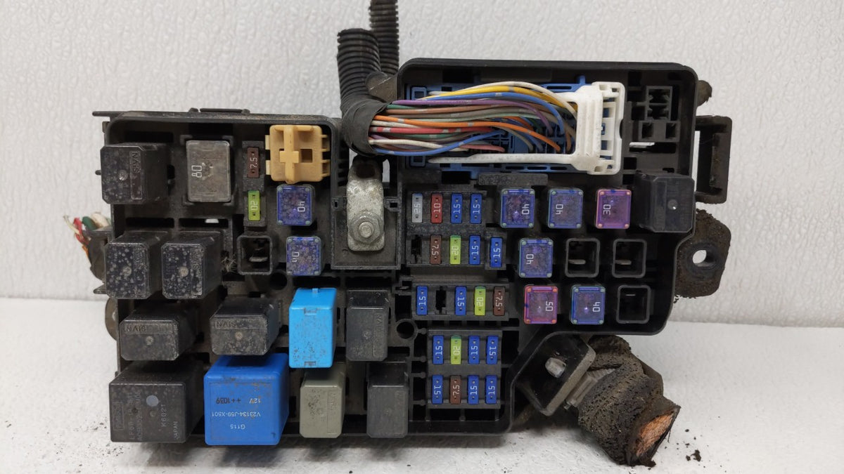 2010-2011 Mazda 3 Fusebox Fuse Box Panel Relay Module Fits Fits 2010 2011 OEM Used Auto Parts - Oemusedautoparts1.com