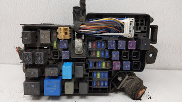 2010-2011 Mazda 3 Fusebox Fuse Box Panel Relay Module Fits Fits 2010 2011 OEM Used Auto Parts