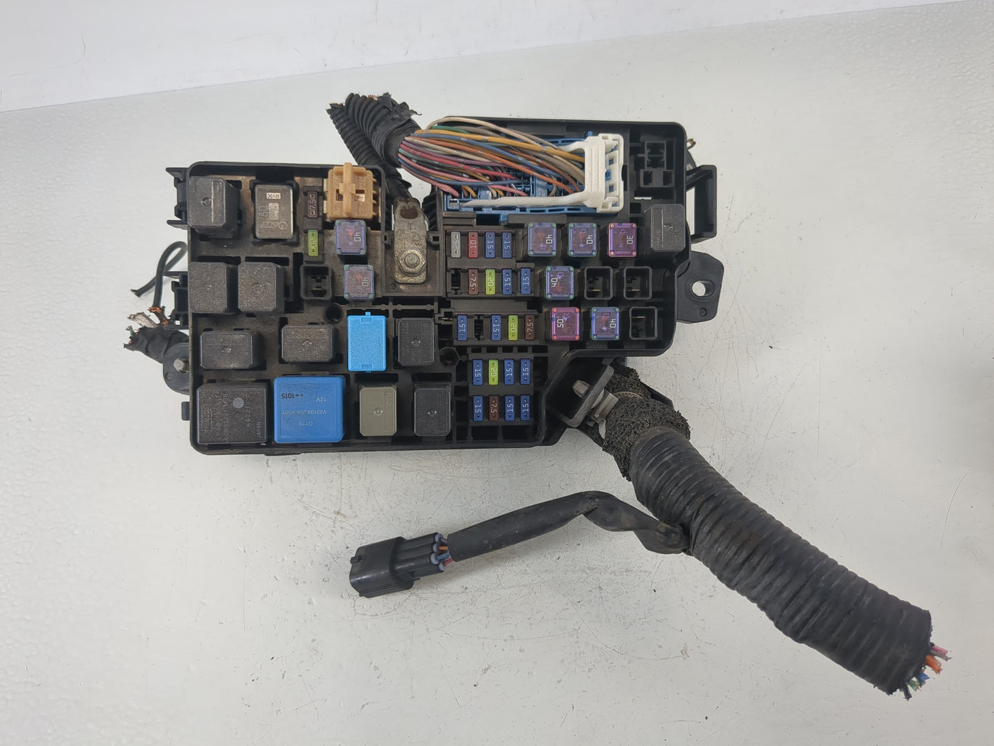 2011 Mazda 3 Fusebox Fuse Box Panel Relay Module P/N:BBM6 66761 Fits OEM Used Auto Parts - Oemusedautoparts1.com