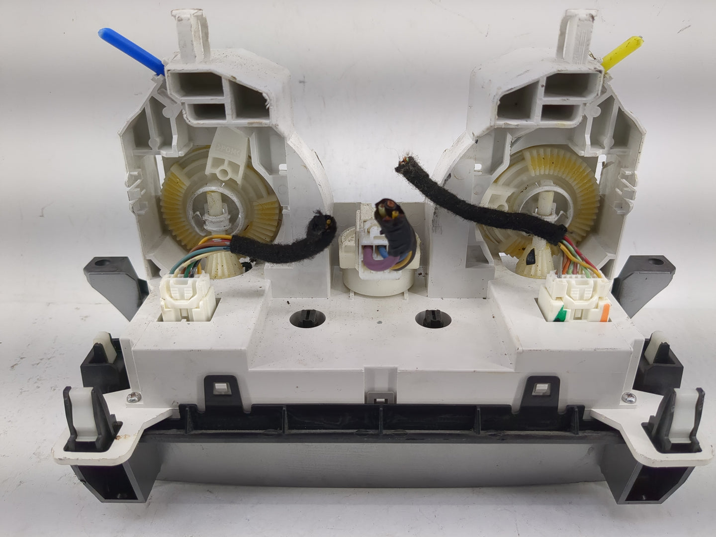 2010-2011 Mazda 3 Climate Control Module Temperature AC/Heater Replacement Fits Fits 2010 2011 OEM Used Auto Parts - Oemused