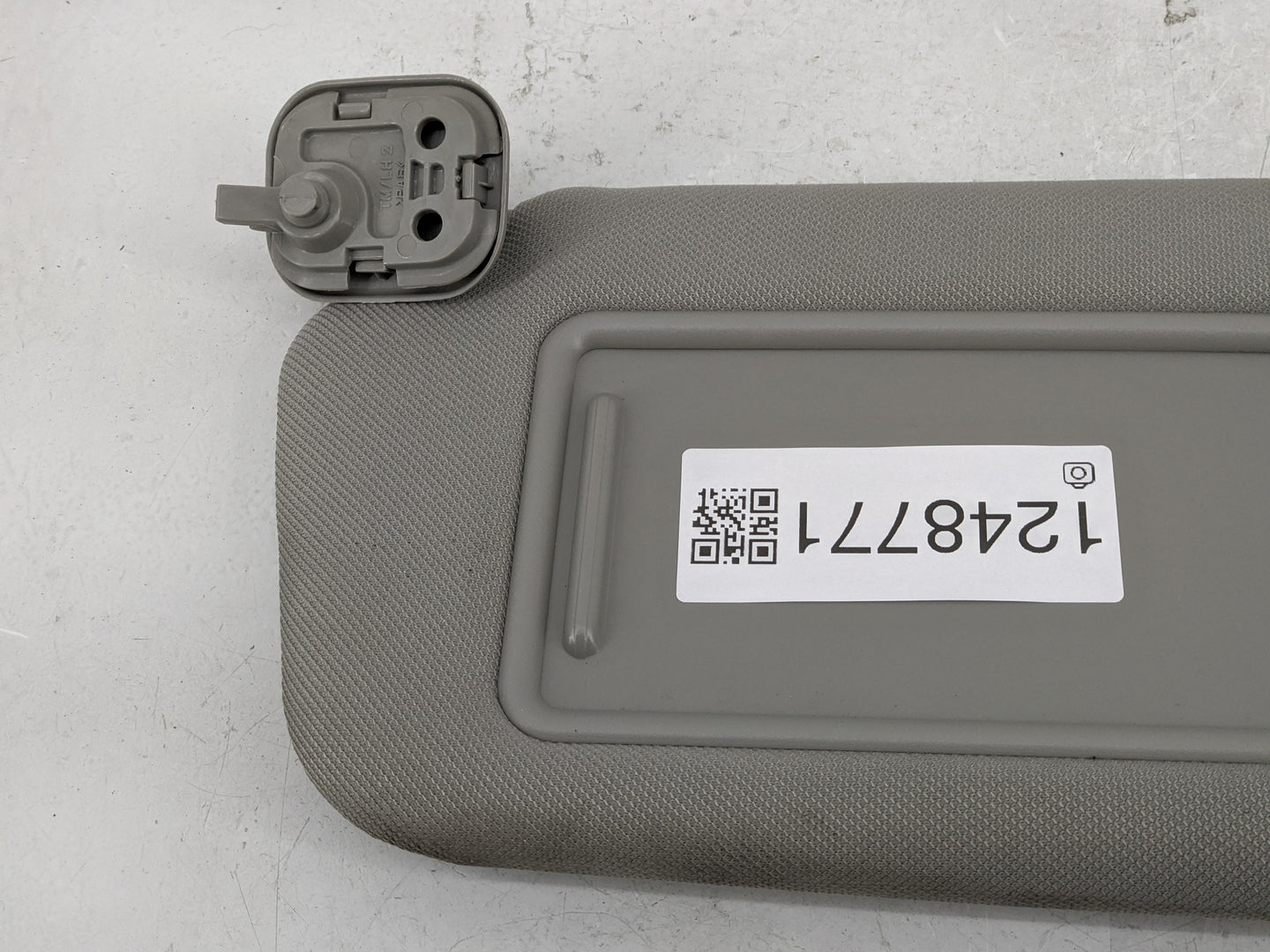 2010-2013 Mazda 3 Sun Visor Shade Replacement Driver Left Mirror Fits Fits 2010 2011 2012 2013 OEM Used Auto Parts - Oemused