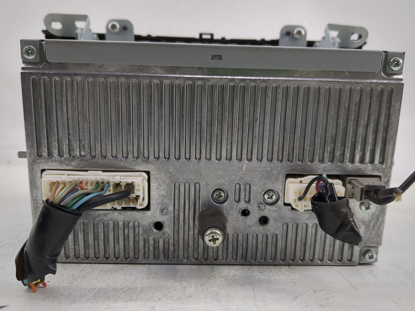 2011 Mazda 3 Radio AM FM Cd Player Receiver Replacement P/N:BBM5 66 AR0 Fits OEM Used Auto Parts - Oemusedautoparts1.com