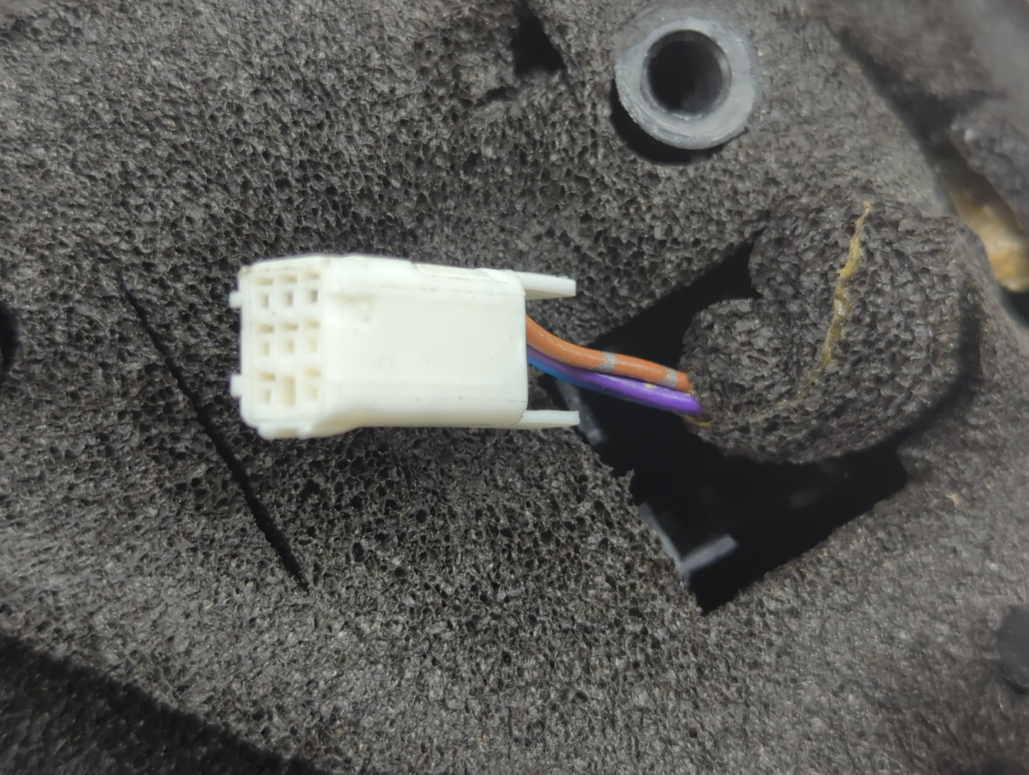 2010-2013 Mazda 3 Passenger Side View Mirror - Right Door Mirror OEM Used - Oemusedautoparts1.com