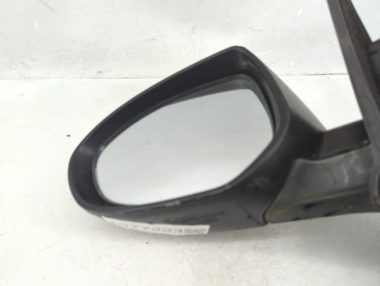2010-2013 Mazda 3 Driver Side View Mirror - Left Door Mirror OEM Used - Oemusedautoparts1.com