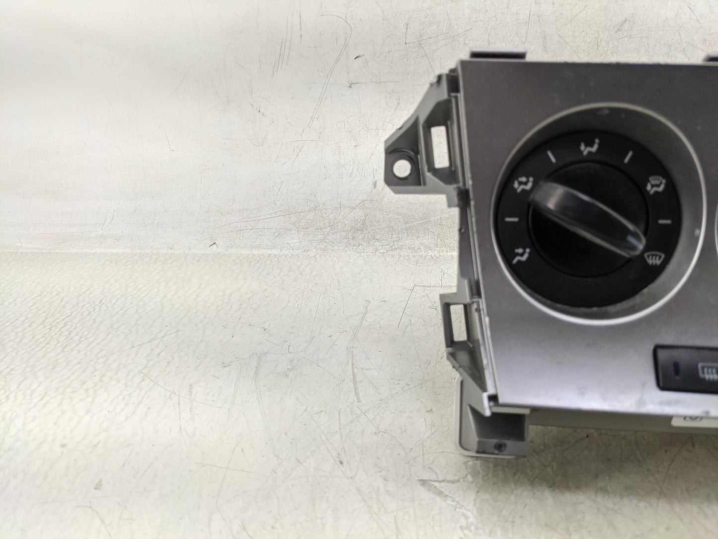 2010-2011 Mazda 3 Climate Control Module Temperature AC/Heater Replacement Fits Fits 2010 2011 OEM Used Auto Parts - Oemused