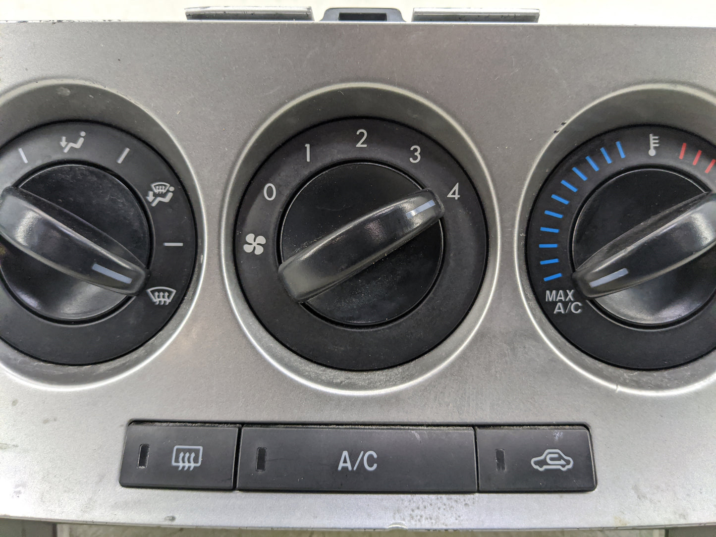 2010-2011 Mazda 3 Climate Control Module Temperature AC/Heater Replacement Fits Fits 2010 2011 OEM Used Auto Parts - Oemused