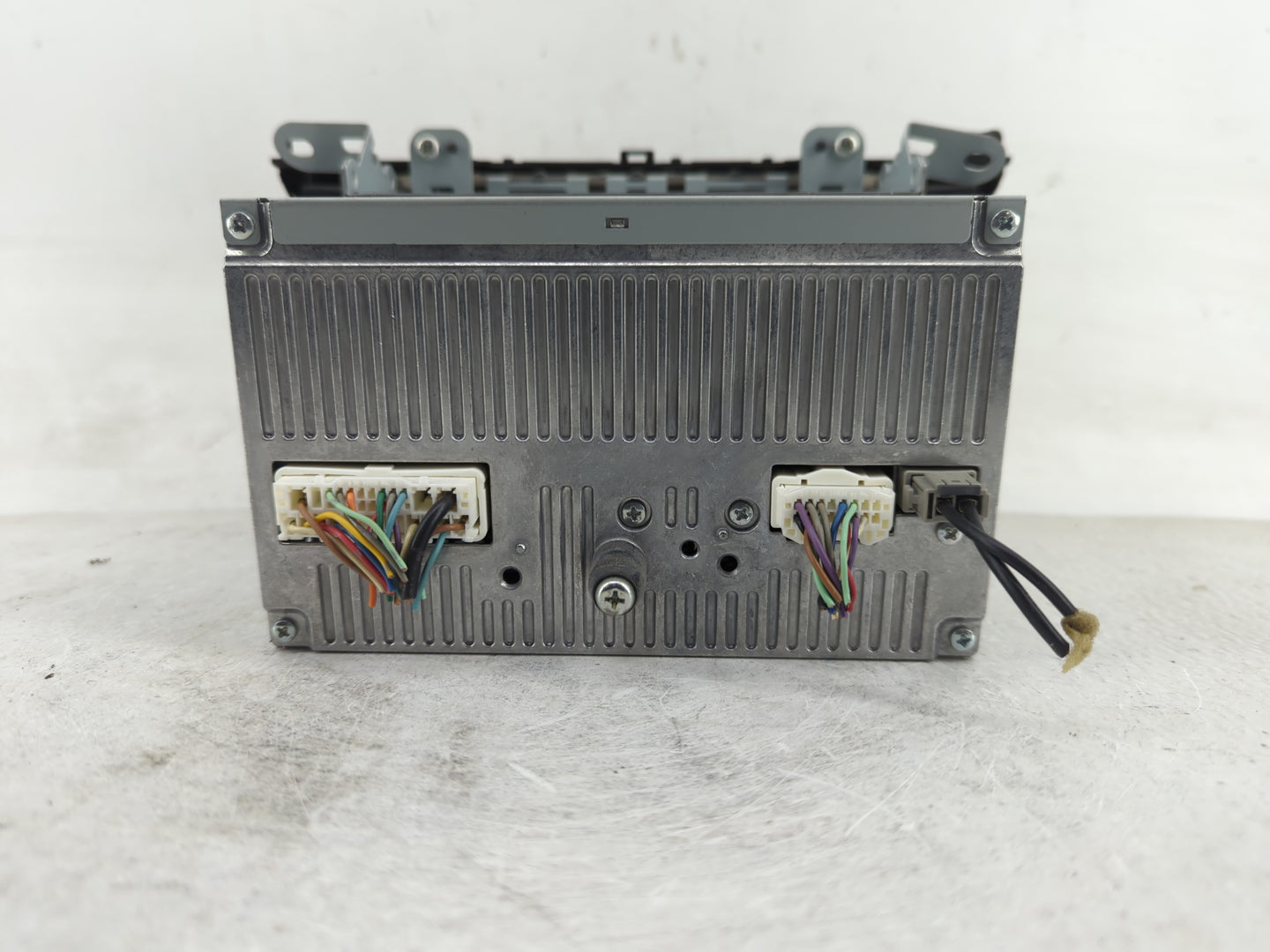2011 Mazda 3 Radio AM FM Cd Player Receiver Replacement P/N:BBM566AR0 Fits OEM Used Auto Parts - Oemusedautoparts1.com