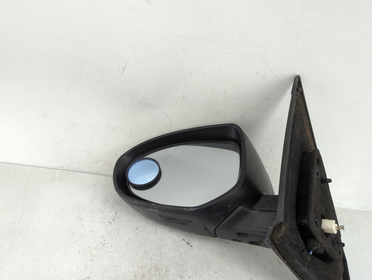 2010-2013 Mazda 3 Driver Side View Mirror - Left Door Mirror OEM Used - Oemusedautoparts1.com