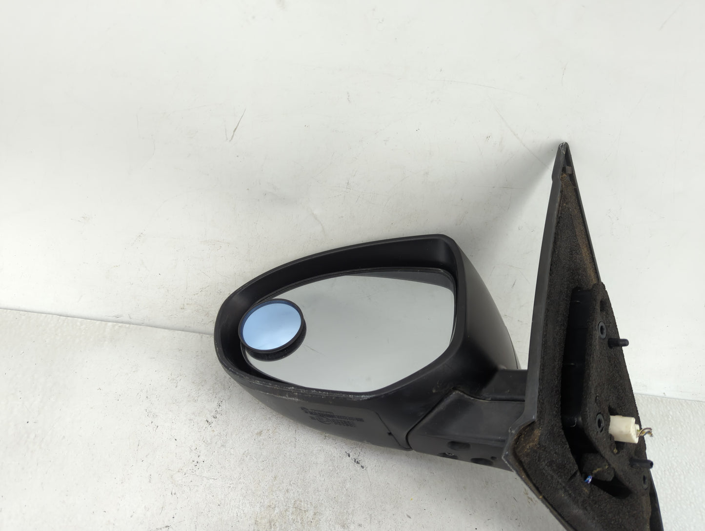 2010-2013 Mazda 3 Driver Side View Mirror - Left Door Mirror OEM Used - Oemusedautoparts1.com