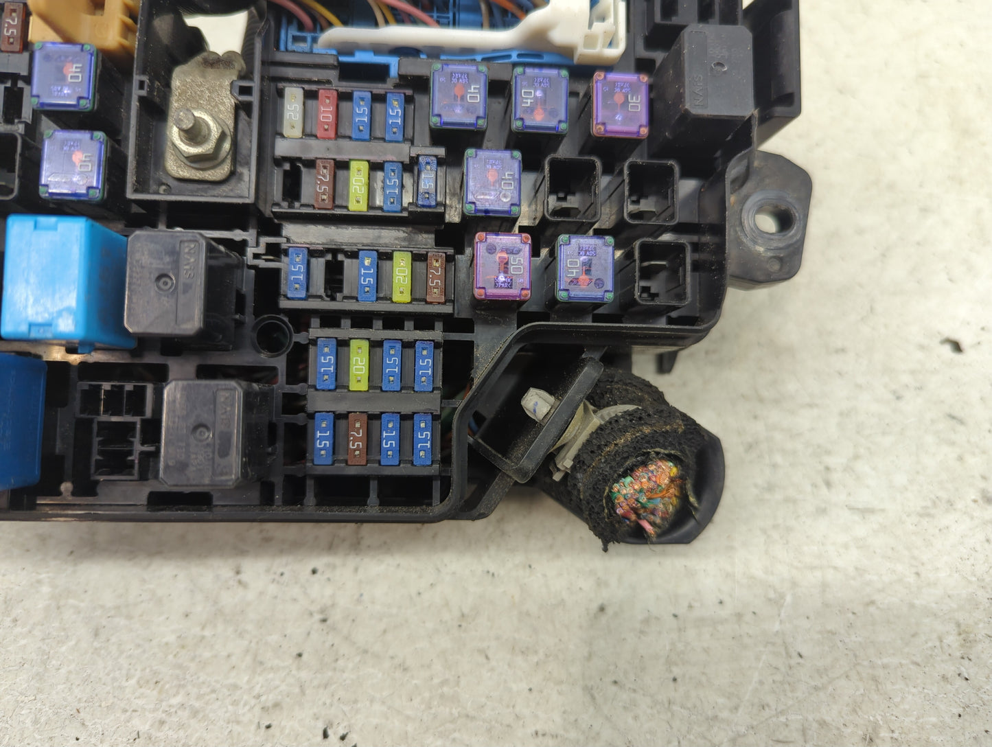 2011 Mazda 3 Fusebox Fuse Box Panel Relay Module Fits OEM Used Auto Parts - Oemusedautoparts1.com
