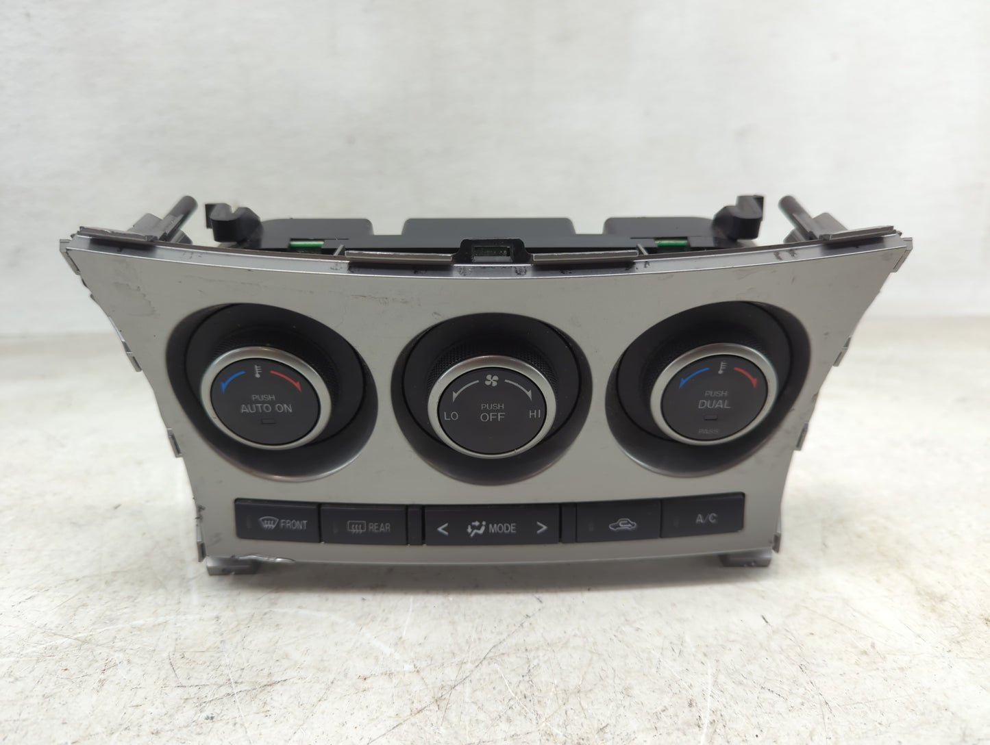 2010-2011 Mazda 3 Climate Control Module Temperature AC/Heater Replacement P/N:BBM5 61 190 H Fits Fits 2010 2011 OEM Used Au