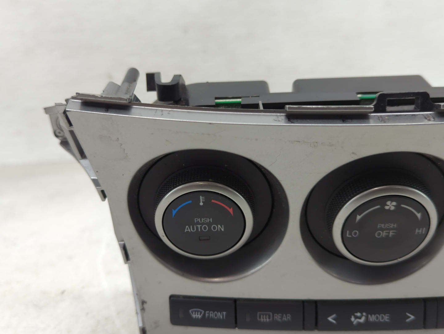 2010-2011 Mazda 3 Climate Control Module Temperature AC/Heater Replacement P/N:BBM5 61 190 H Fits Fits 2010 2011 OEM Used Au