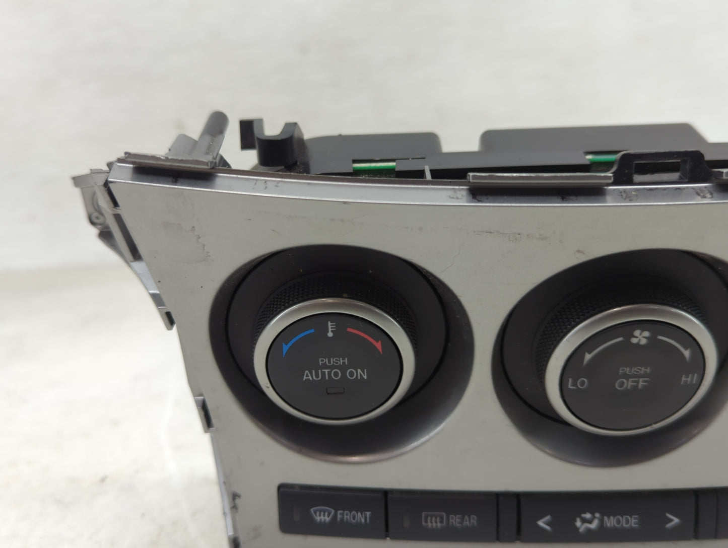 2010-2011 Mazda 3 Climate Control Module Temperature AC/Heater Replacement P/N:BBM5 61 190 H Fits Fits 2010 2011 OEM Used Au