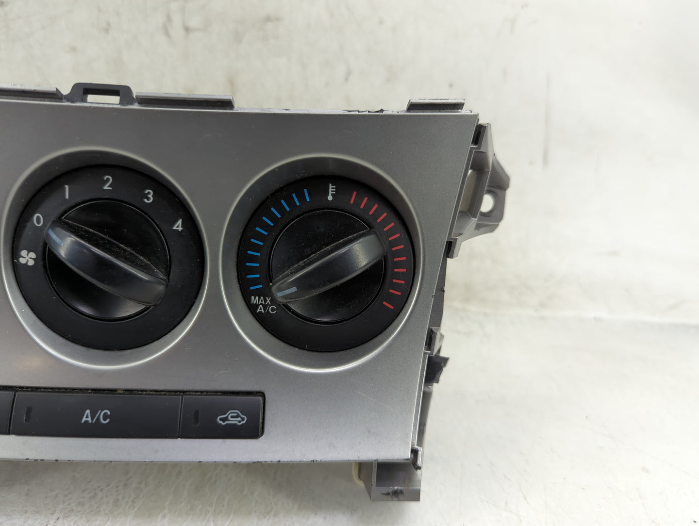 2010-2011 Mazda 3 Climate Control Module Temperature AC/Heater Replacement Fits Fits 2010 2011 OEM Used Auto Parts - Oemused