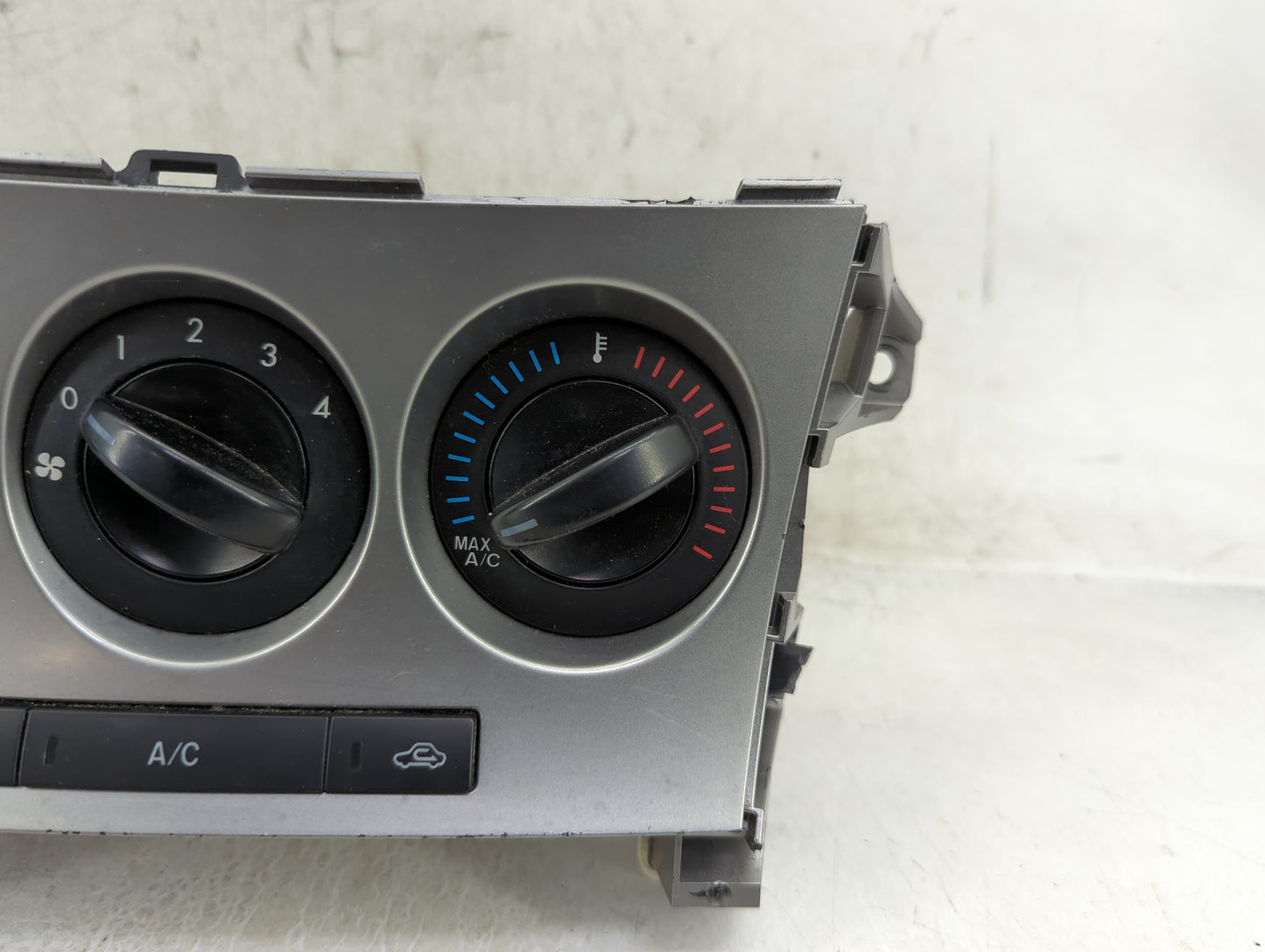 2010-2011 Mazda 3 Climate Control Module Temperature AC/Heater Replacement Fits Fits 2010 2011 OEM Used Auto Parts - Oemused