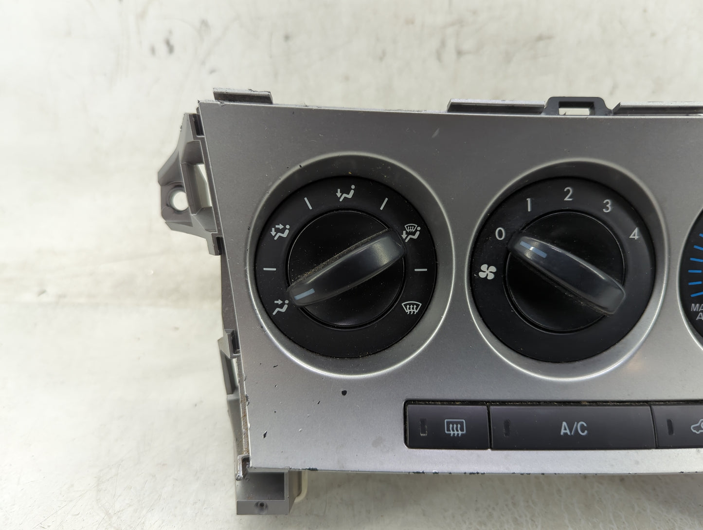 2010-2011 Mazda 3 Climate Control Module Temperature AC/Heater Replacement Fits Fits 2010 2011 OEM Used Auto Parts - Oemused