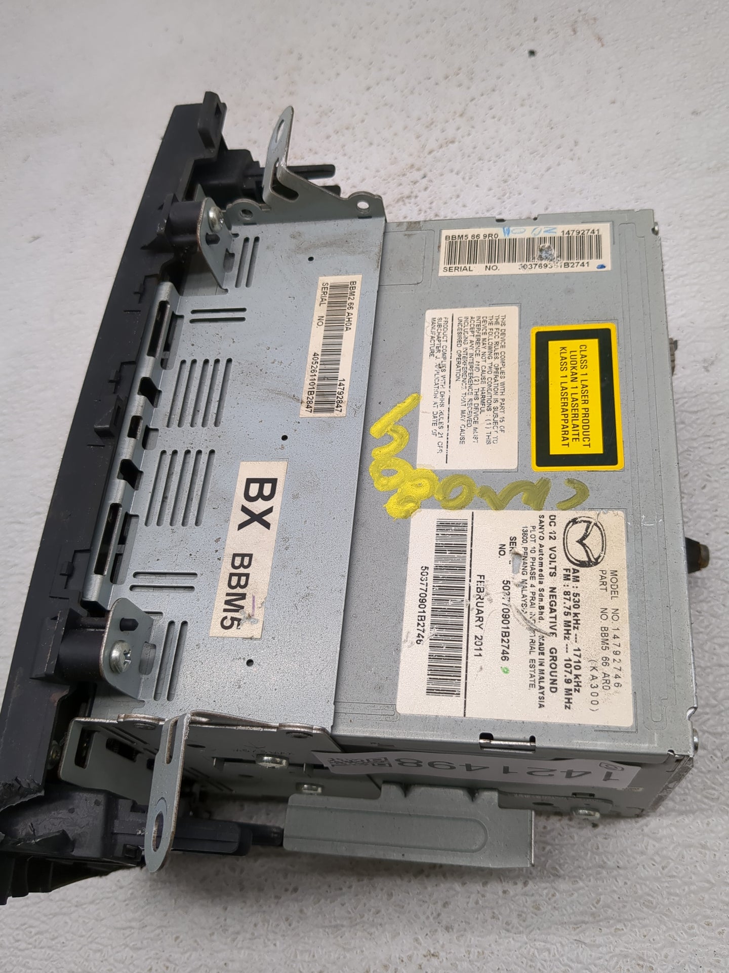 2011 Mazda 3 Radio AM FM Cd Player Receiver Replacement P/N:BBM5-66-AR0 Fits OEM Used Auto Parts - Oemusedautoparts1.com