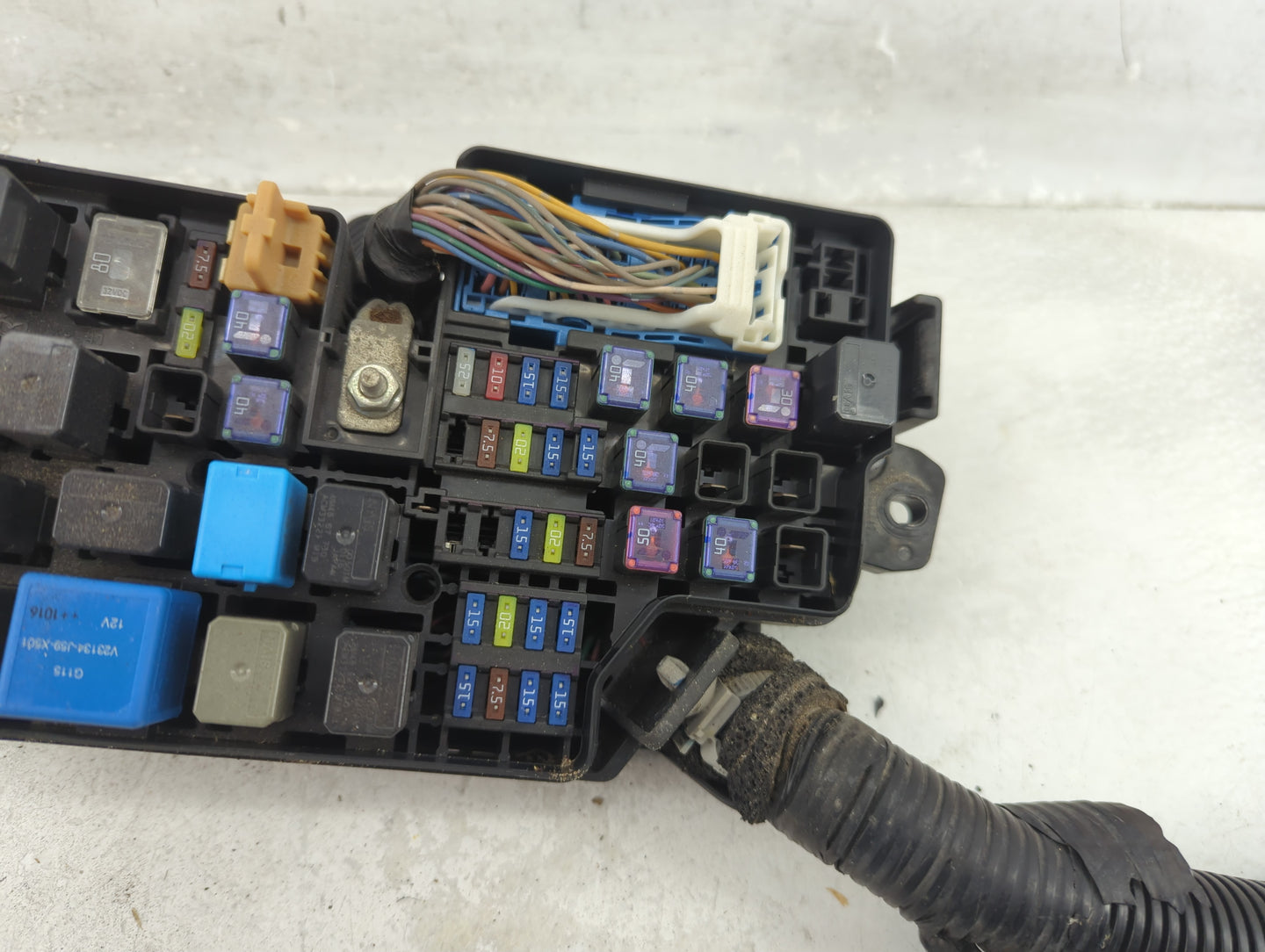 2011 Mazda 3 Fusebox Fuse Box Panel Relay Module Fits OEM Used Auto Parts - Oemusedautoparts1.com